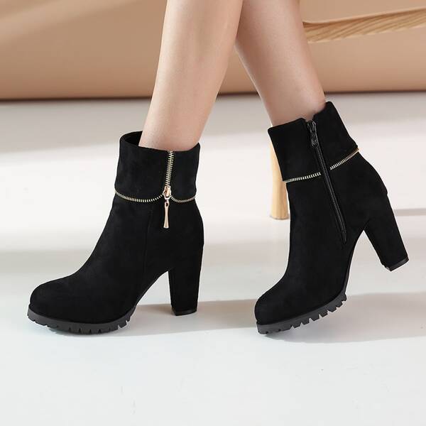 

Minimalist Zip Decor Chunky Boots, Black