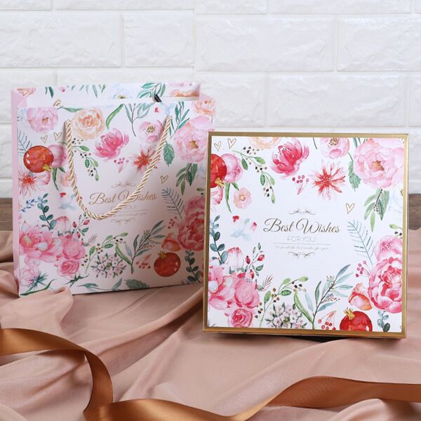 

2pcs Flower Print Gift Bag, Multicolor