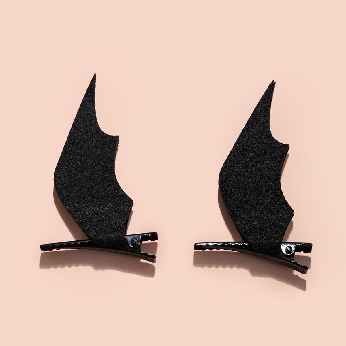 

2pcs Wing Decor Hair Clip, Black