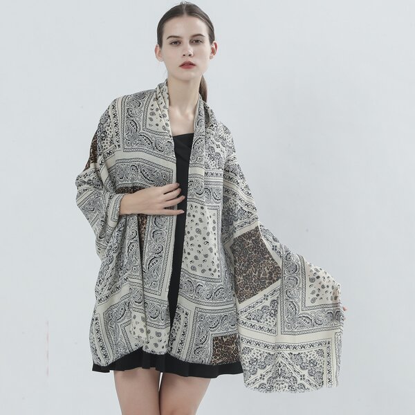 

Paisley Print Scarf, Multicolor