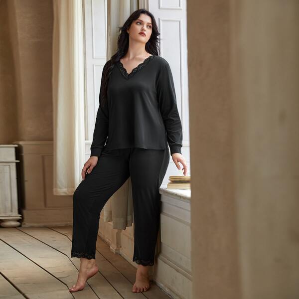 

Plus Lace Detail PJ Set, Black