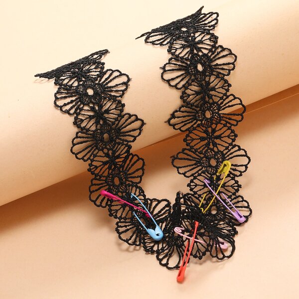 

Safety Pin Decor Necklace, Black