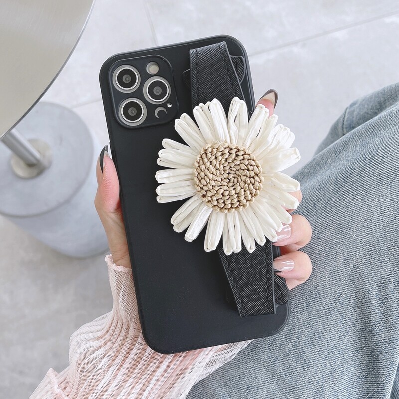 

Plain Phone Case With Flower Hand Strap, Multicolor