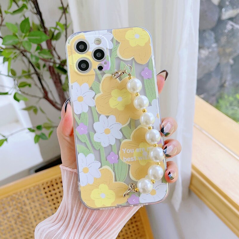 

Flower Pattern Phone Case With Faux Pearl Beaded Hand Strap, Multicolor