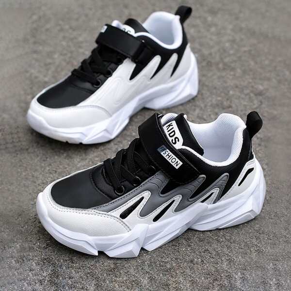 

Girls Colorblock Letter Graphic Velcro Strap Sneakers, Black and white