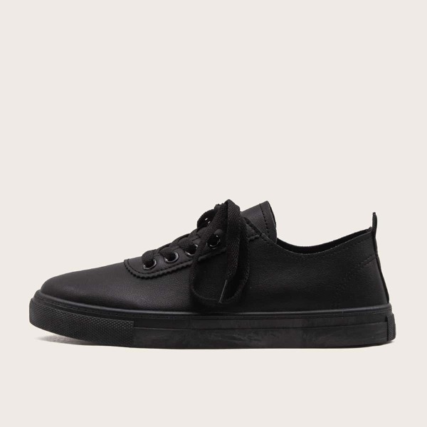 

Minimalist Lace-up Front Skate Shoes, Black