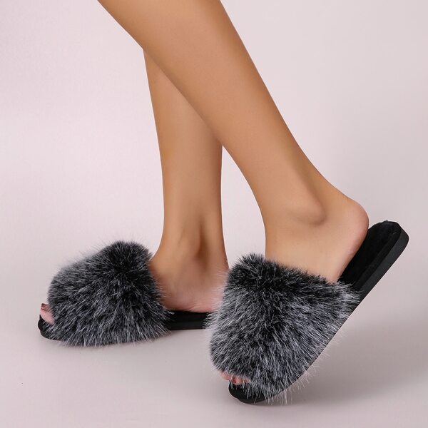 

Minimalist Fluffy Bedroom Slippers, Grey