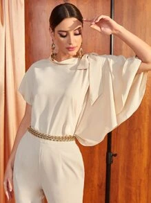 Seusyu 肩部打結不對稱蝙蝠袖上衣 - 香檳色 - 查看 1