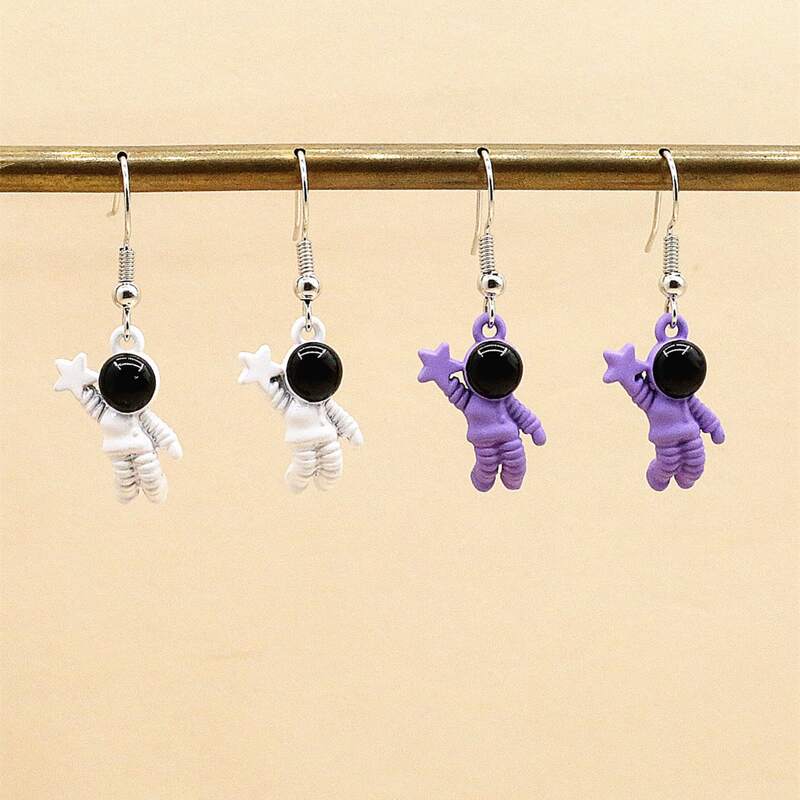 

2pairs Astronaut Drop Earrings, Multicolor