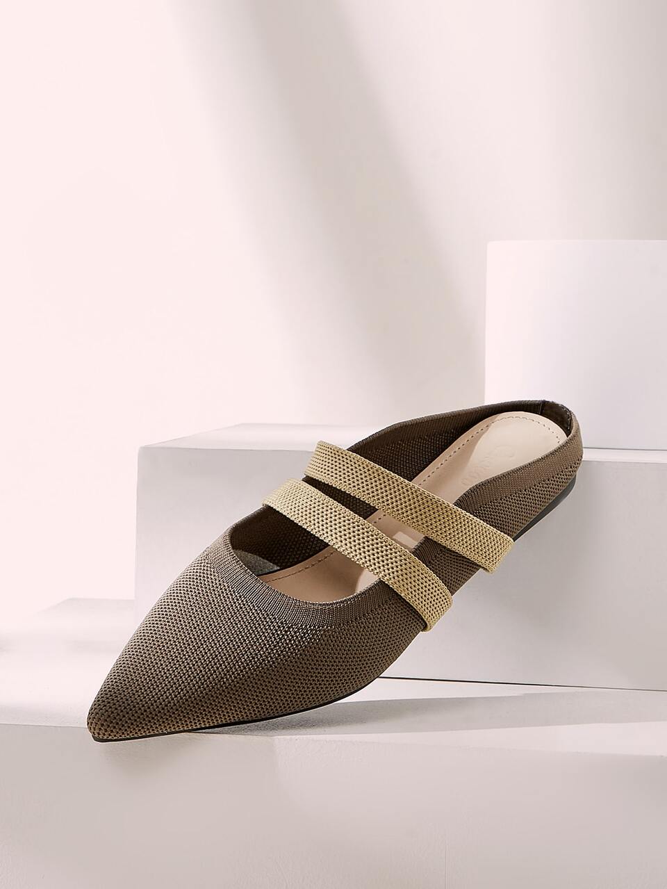 Minimalist Point Toe Flat Mules