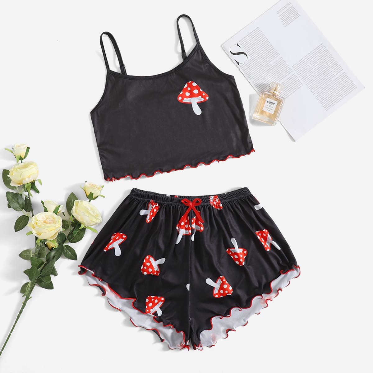 

Mushroom Print Lettuce Trim PJ Set, Black