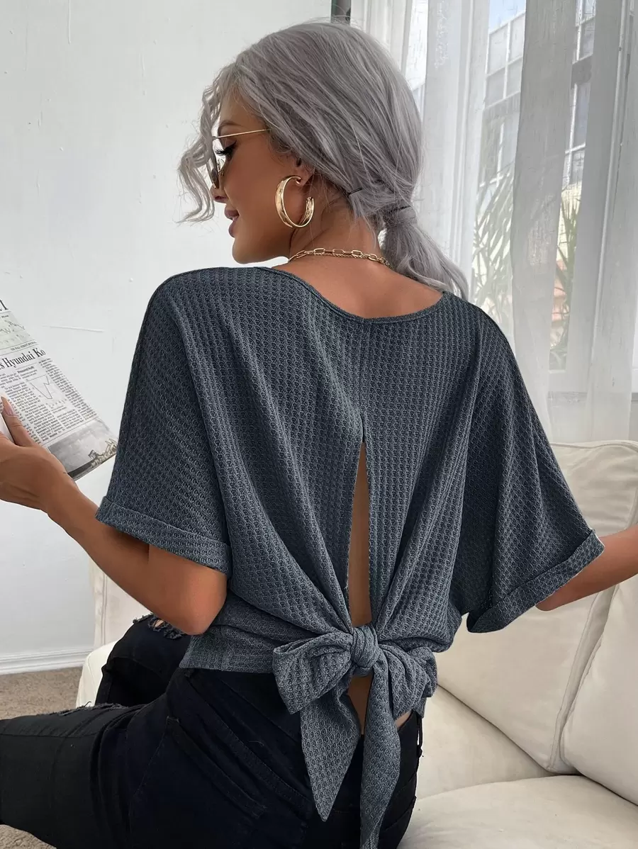 SHEIN Essnce Áo thun nữ Cắt ra Buộc lại màu trơn Giải trí - Màu xám đen - Xem 1