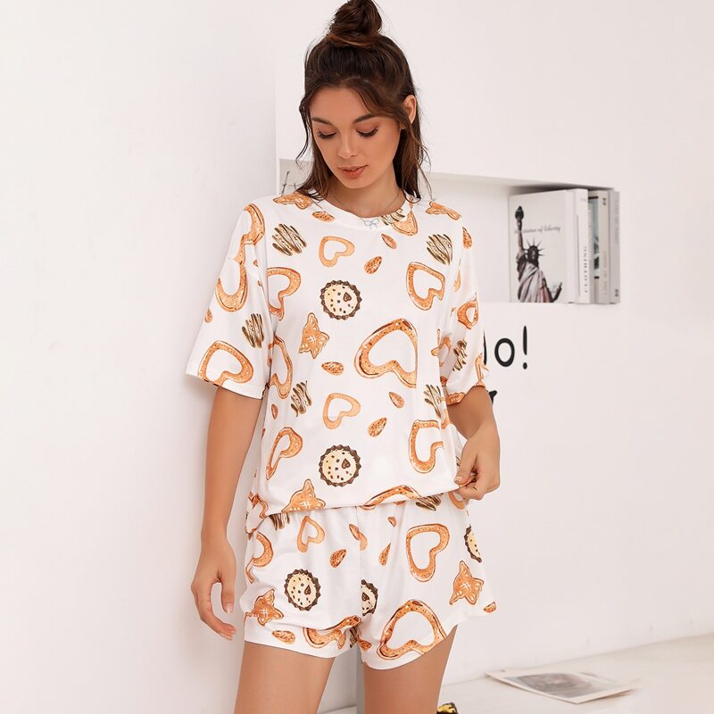 

Heart Print Drop Shoulder Pajama Set, Multicolor