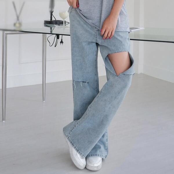 

Slant Pocket Ripped Cut Out Jeans, Light wash