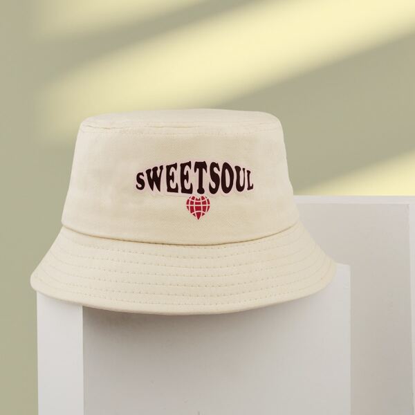 

Letter Graphic Bucket Hat, Beige
