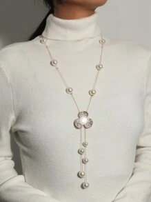 假珍珠和花朵魅力項鍊