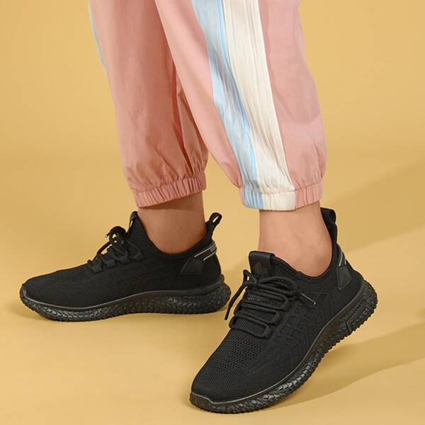 

Minimalist Lace Up Decor Knit Sneakers, Black