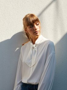 MOTF TIE NECK TOP MADE OF LENZING™ ECOVERO™ BRANDED VISCOSE FIBERS - White - View 4