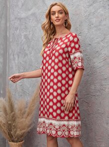 EMERY ROSE Vestido túnico con estampado floral de cuello con cordón - Rojo y blanco - Ver 4