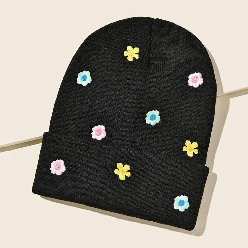

Flower Graphic Bucket Hat, Black