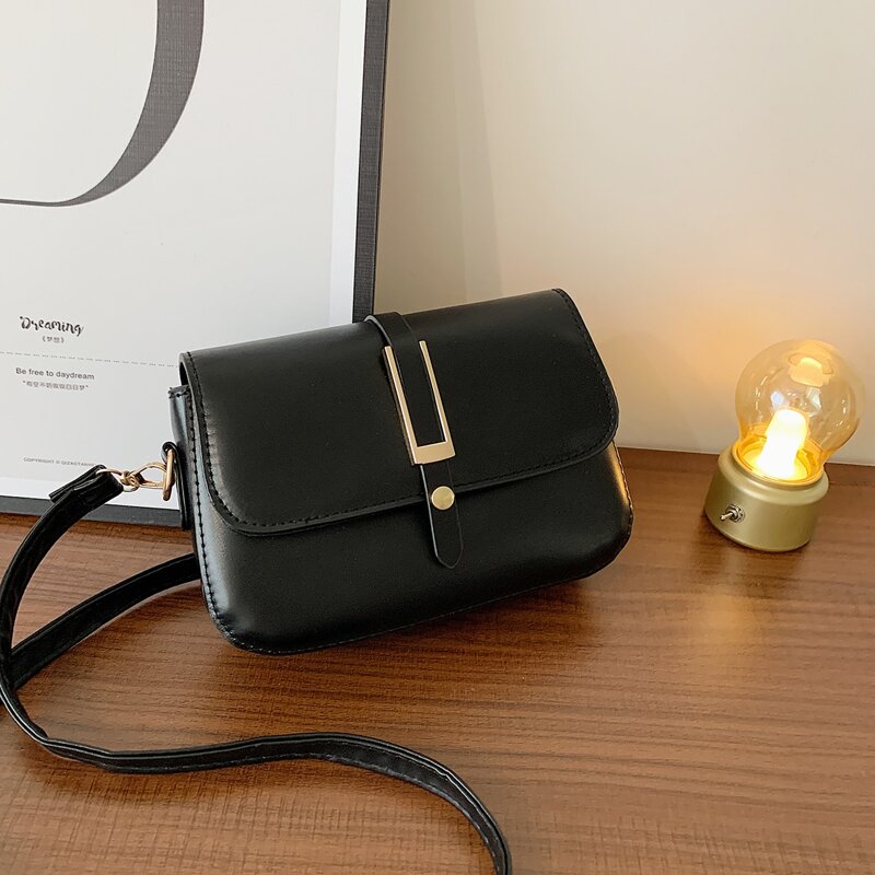 

Flap Crossbody Bag, Black