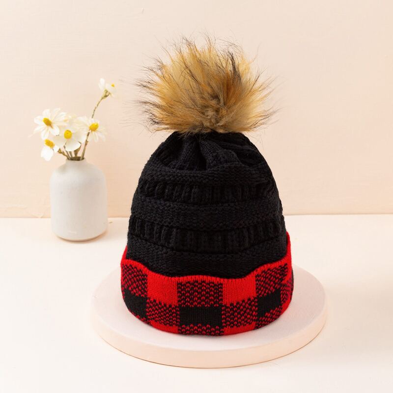 

Pom Pom Decor Knit Beanie, Multicolor