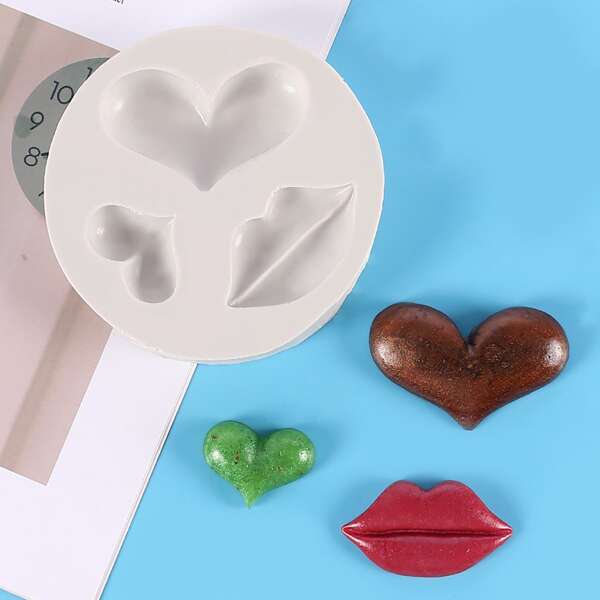 

1pc Heart & Lip Design Baking Mold, White