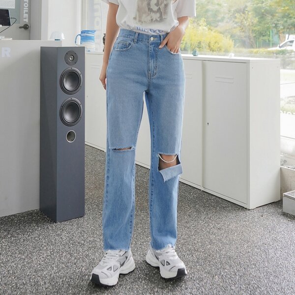 

Ripped Cut Out Raw Trim Jeans, Light wash