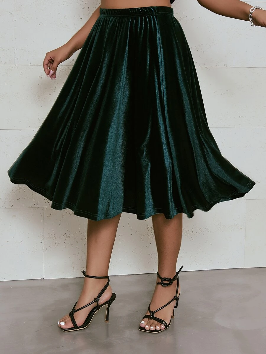 Celure Plus High Waist Velvet Flare Skirt - Dark Green - View 1