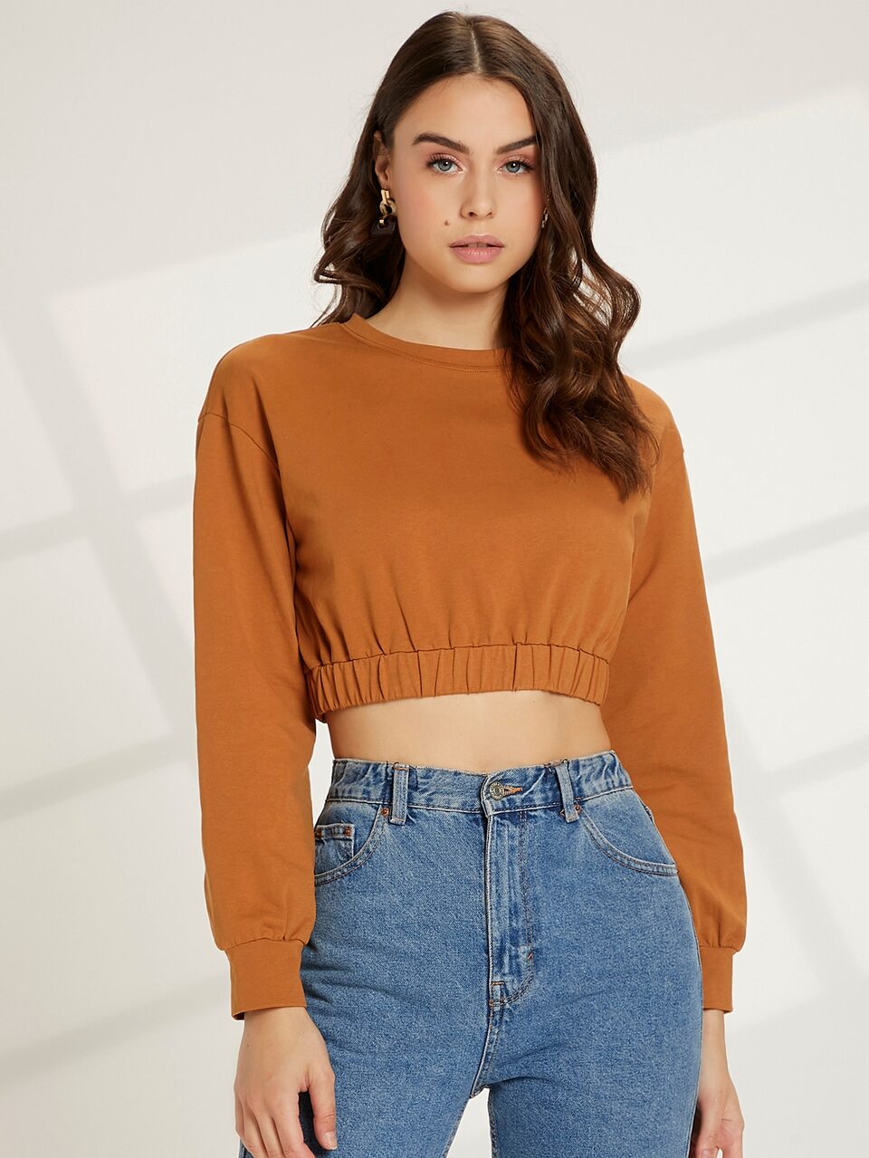 Solid Drop Shoulder Crop Sweatshirt