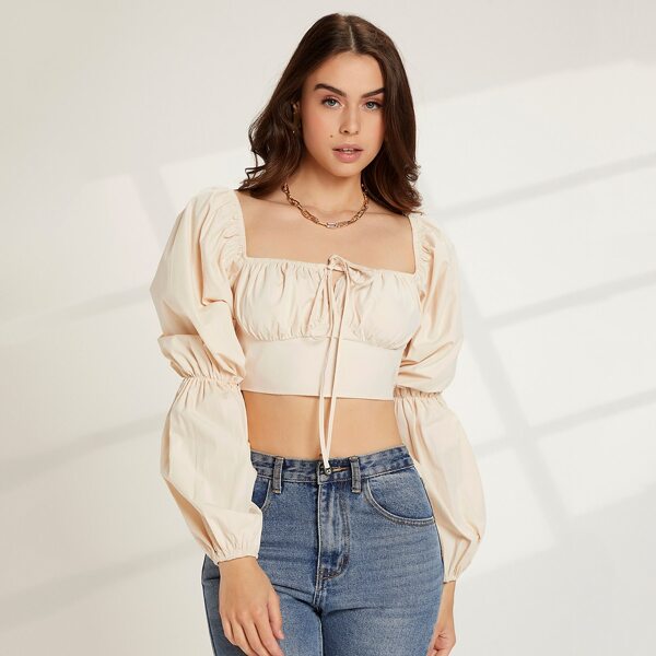 

Solid Ruched Knot Front Lantern Sleeve Crop Top, Apricot