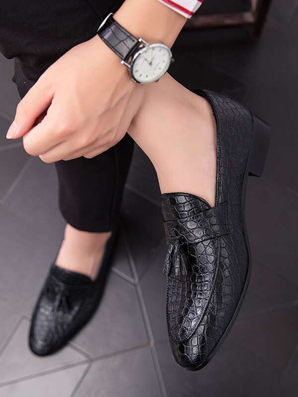 1 Pair Slip-On Leather Loafers For Men, Tasseled Formal Dress Shoes, Groom Wedding Shoes, Please Purchase One Size Larger