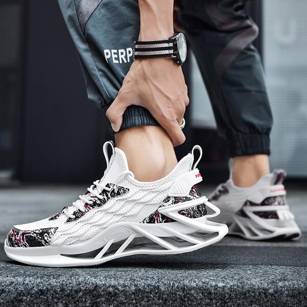 

Men Colorblock Breathable Lace-up Front Sneakers, White