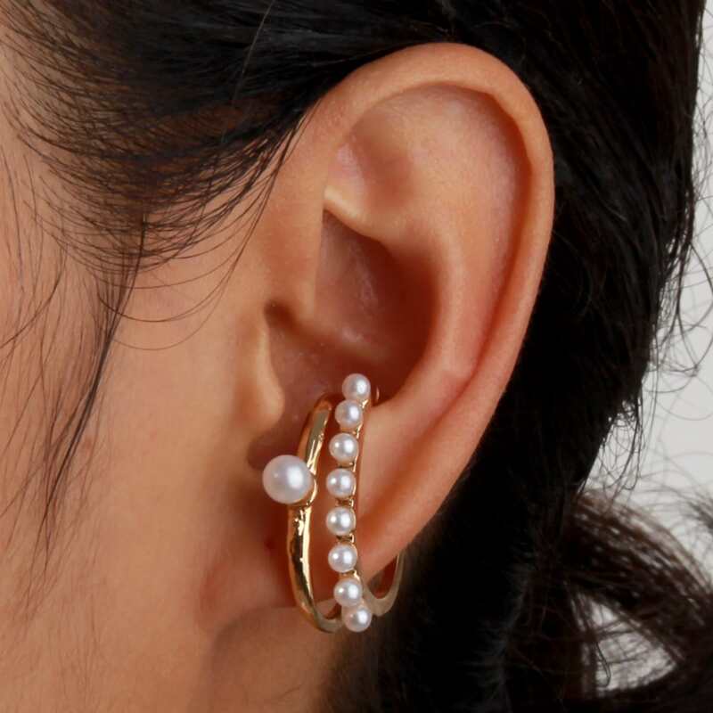 

2pcs Faux Pearl Decor Ear Cuff, Gold