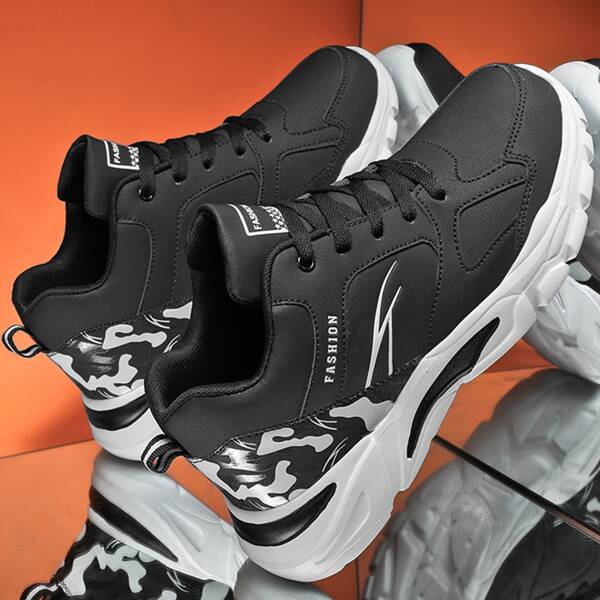 

Men Letter Detail Lace-up Front Sneakers, Black and white