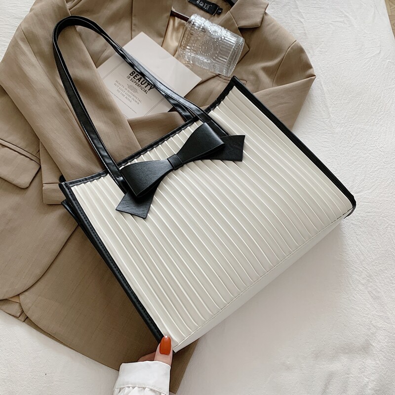 

Bow Decor Shoulder Tote Bag, White