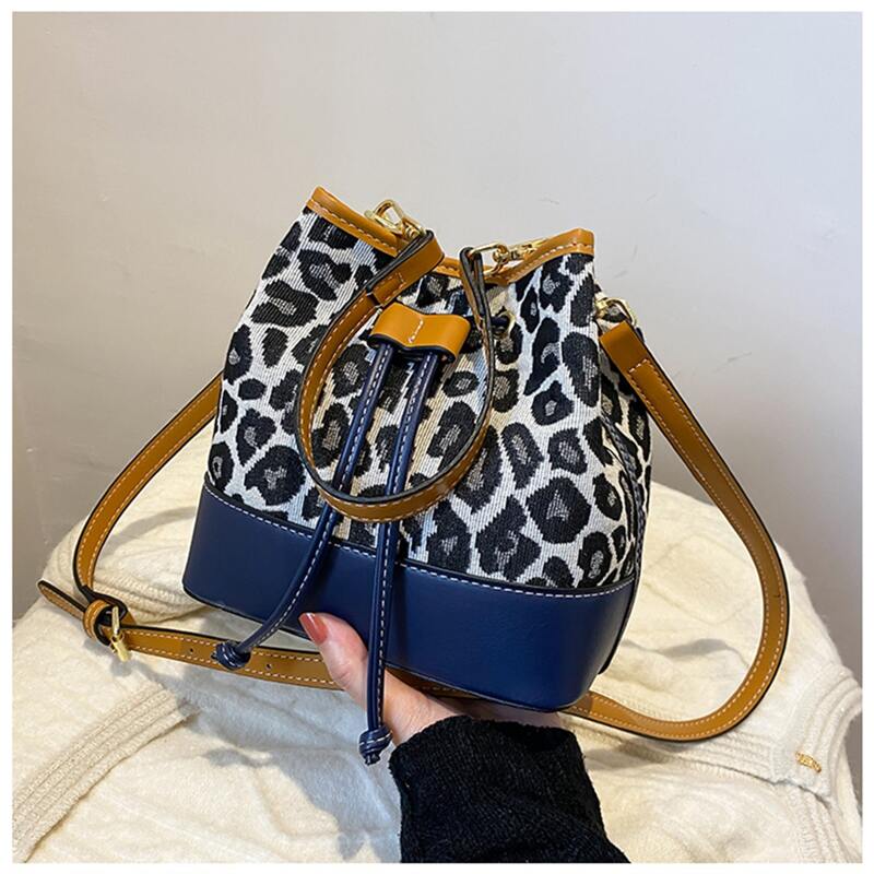 

Leopard Graphic Satchel Bag, Blue