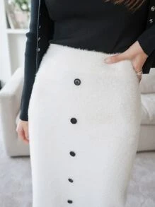 DAZY 前紐扣毛茸茸針織短裙 - 白色 - 查看 4