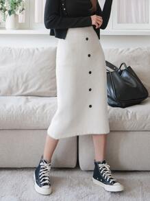 DAZY 前紐扣毛茸茸針織短裙 - 白色 - 查看 7