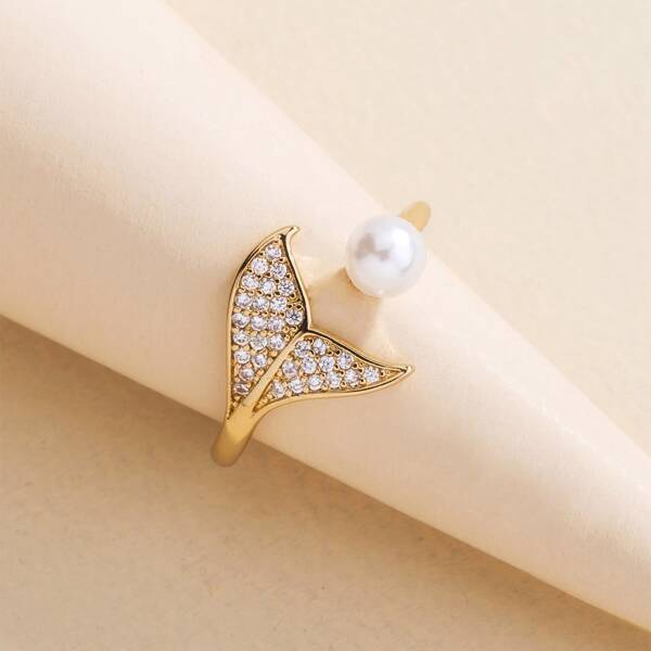 

Zircon Fish Tail Design Cuff Ring, Gold