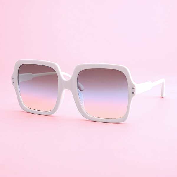 

Square Frame Sunglasses