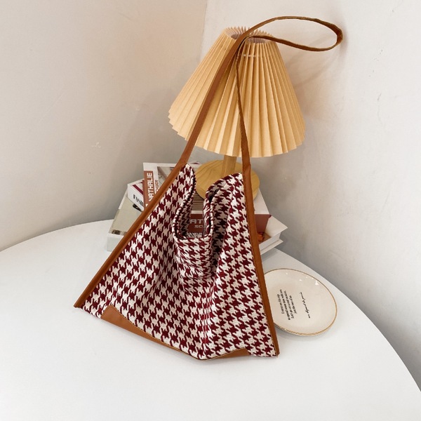 

Houndstooth Pattern Shoulder Tote Bag, Red and white