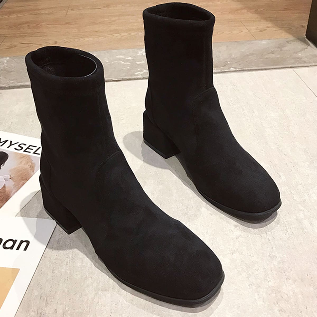 

Minimalist Classic Boots, Black