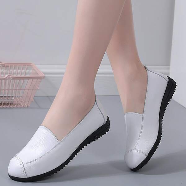 

Minimalist Slip On Flats, White