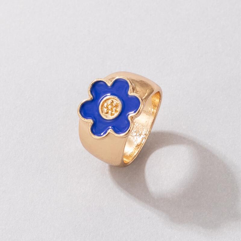

Floral Decor Ring, Blue