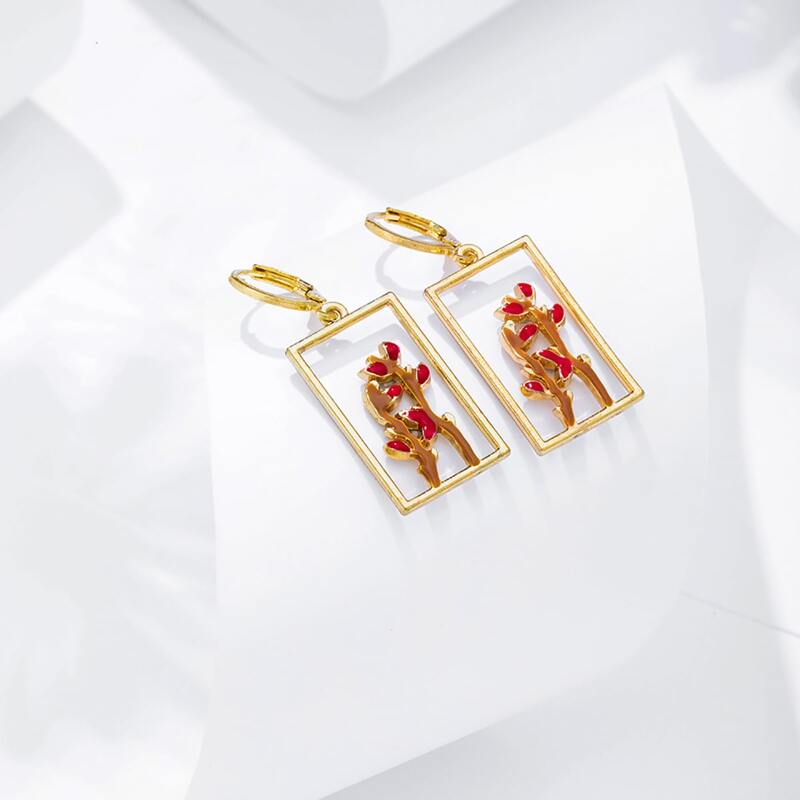 

Plant Decor Earrings, Red