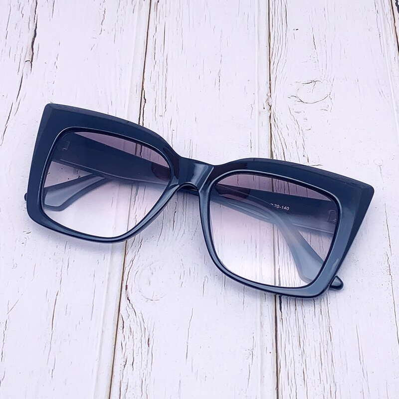 

Cat Eye Sunglasses
