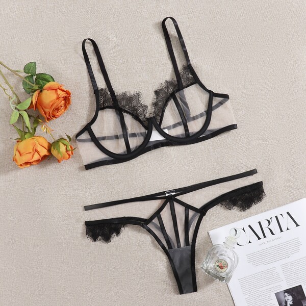 

Cut Out Lace Trim Underwire Lingerie Set, Black