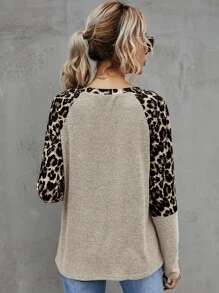 SHEIN LUNE Contrast Leopard Raglan Sleeve Tee - Multicolor - View 2