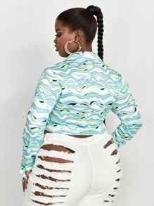 Slaydiva 大碼滿版印花前打結短款上衣 - 彩色 - 查看 2